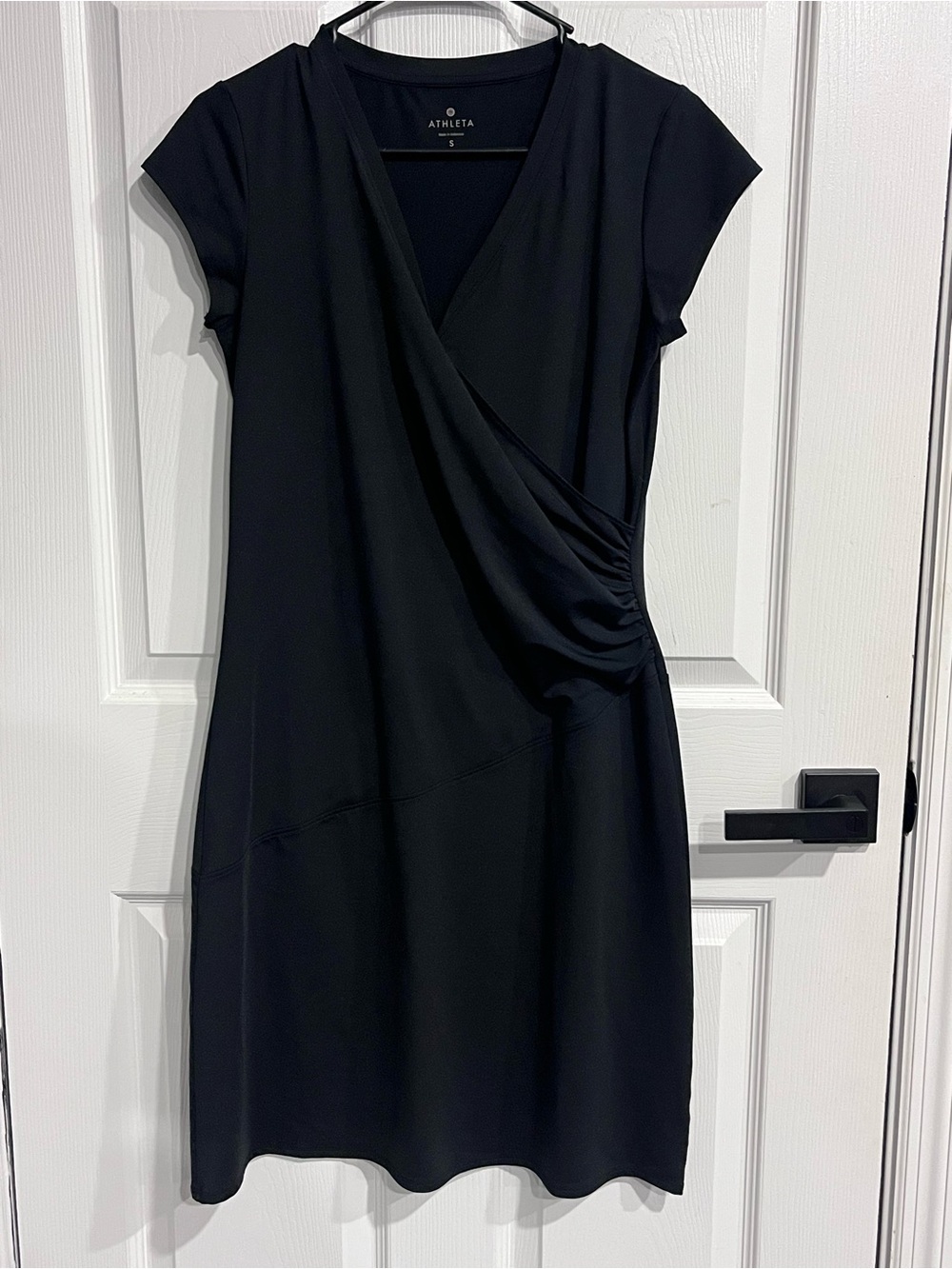 Athleta Black Wrap Front Ruched Stretch Dress Women’s Size Small